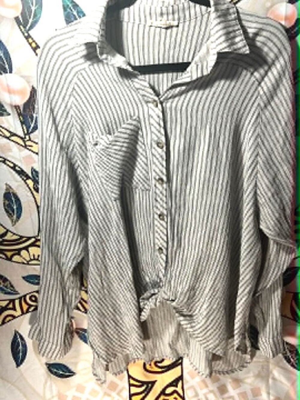 KyeMi Gray & White Vertical Stripe Button‑Down Shirt – Size M